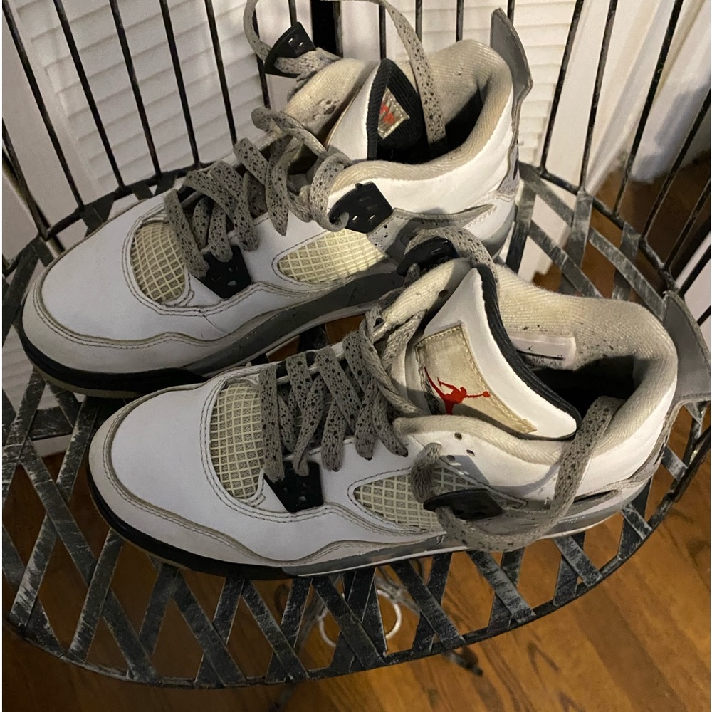 Air Jordan Retro 4